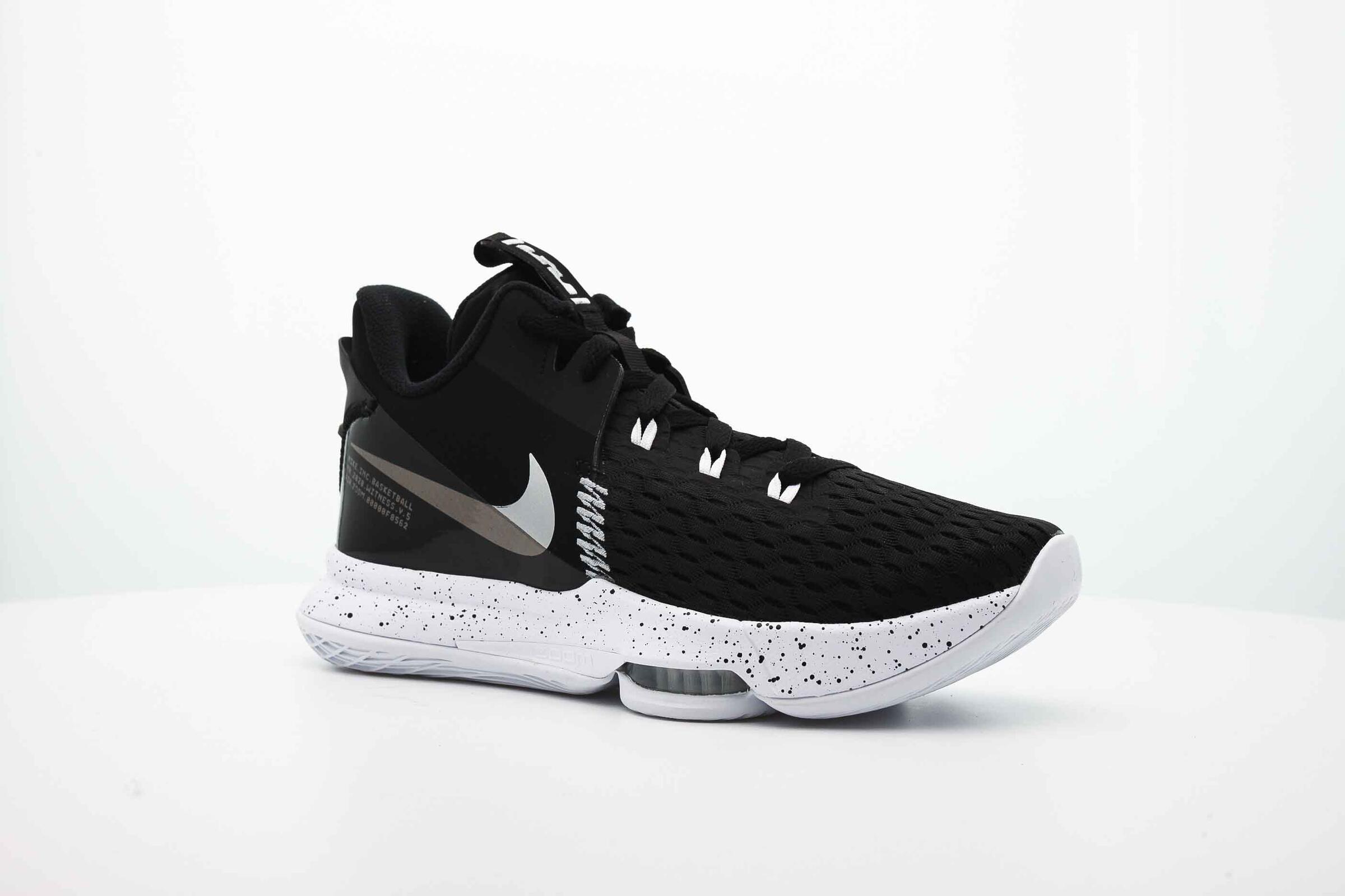 ナイキ バッシュ Lebron Witness V ブラック/ホワイト 24cm nike-lebron-witness-v-black-